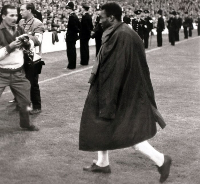 1966-pele-overcoat.jpg
